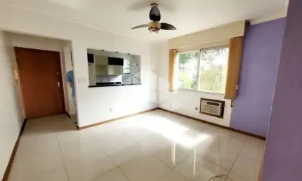 Apartamento no Centro Histórico com 01 dormitório e garagem.