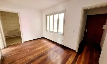 baixou R$ 35 mil!!! Apartamento de 02 dormitórios  no bairro Cidade Baixa.