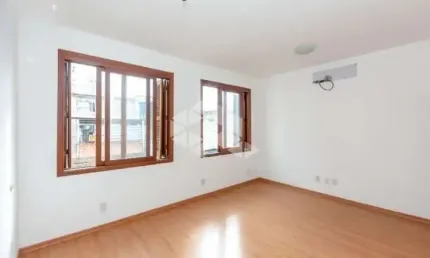 Baixou 15 mil!!! apartamento de 02 dormitórios entre os bairros cidade baixa e menino deus