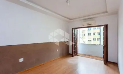 Apartamento com 02 dormitórios + dependência e com sacada junto ao cais embarcadero