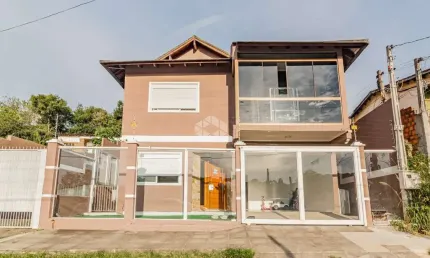 Casa  330m2, com 4 quartos a venda  no bairro partenon