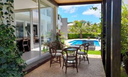 Excelente casa à venda em Jurerê Internacional, com 4 quartos e 550m²