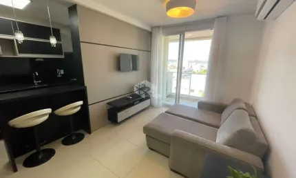 Apartamento à venda  mobilliado em canasvieiras com 2 quartos e vista mar