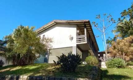 Casa à venda com 600m2 residencial ou comercial , terreno de  7.500 mil m2