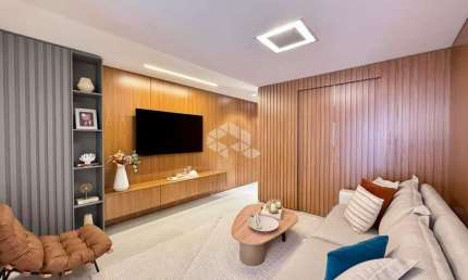Apartamento  de luxo de 3 suítes à venda em Jurerê  a poucos passos do mar.