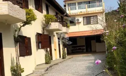 Prédio à venda na Rua João de Barro, 76, Canasvieiras, Florianópolis