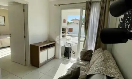 Apartamento à venda em canasvieiras | 2 quartos (1 suíte) | mobiliado