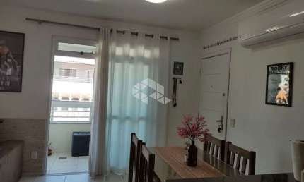 Apartamento  à venda com 3 quartos c/ suíte no bairro Ipiranga em São José -SC