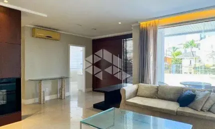 Casa Alto Padrão à Venda no Bairro João Paulo - Florianópolis