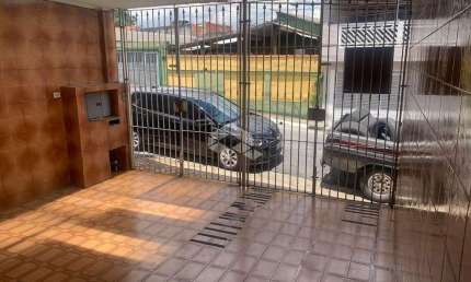 Casa sobrado, 2 dormitórios, 2 banheiros, C/02 vagas. Vila Formosa.