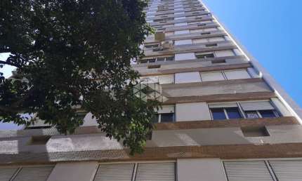 Apartamento com 3 quartos à venda na Rua Duque de Caxias, 1304, Centro Histórico, Porto Alegre