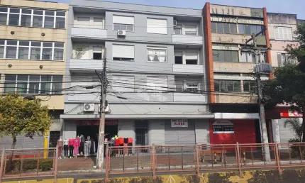 Apartamento de  Um quarto,  próximo Bourbom Walling, bairro São João.