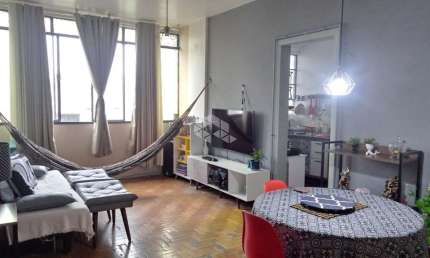 Apartamento dois dormitórios Bairro Centro Histórico