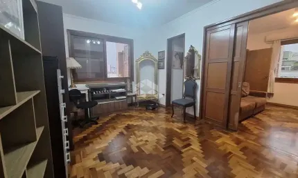 Apartamento na Rua Thomaz Flores 03 dormitórios Bairro Bom Fim