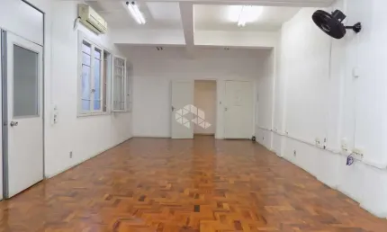 Conjunto/apartamento 02 dormitórios no Centro Histórico de Porto Alegre RS
