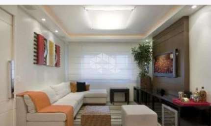 Apartamento à venda na Vila Olímpia, com 85m², 3 dormitórios (sendo 1 suíte reversível) e 2 vagas garagem.