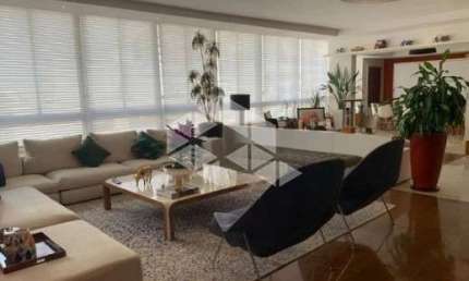 Apartamento à venda na Santa Cecilia, 277m², 4 quartos sendo 3 suítes com 3 vagas na Santa Cecilia