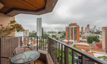 A venda apartamento no campo belo, 150 m², com 4 quartos sendo 3 suítes e 3 vagas.