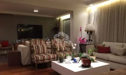 Apartamento à venda em Moema Pássaros - 170m² com 3 dormitórios (1 suíte) e 3 vagas de garagem