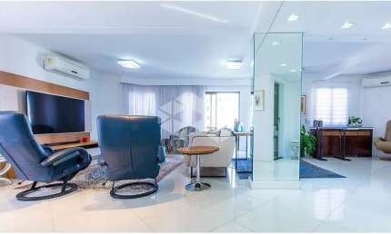 Vende Loft semi mobiliado  82 m com 2 vagas garagem  no Panamby