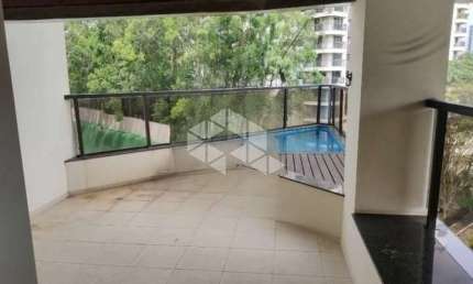 Amplo apartamento à venda com 4 quartos, sendo 3 suítes, e  3 Vagas 235m²  Morumbi