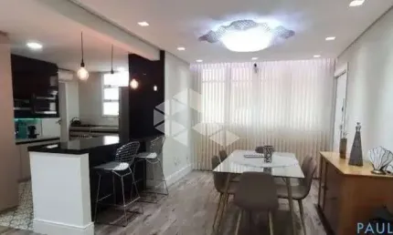 Vila Mariana, apartamento para venda próximo ao metrô com 2 dormitórios (Living ampliado) e duas vagas de garagem.