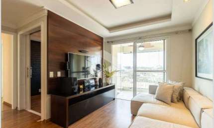 Apartamento à venda de 86m² com 3 dormitórios, 2 suítes e 2 vagas em Moema, próximo do metrô
