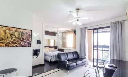 Apartamento à venda de 40m² com 1 dormitório e 1 vaga na Vila Nova Conceição, próximo de vias de acesso