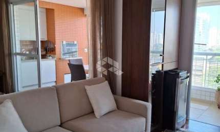 Apartamento à venda no Brooklin com 116m², 3 com 3 suítes, varanda gourmet e 3 vagas.