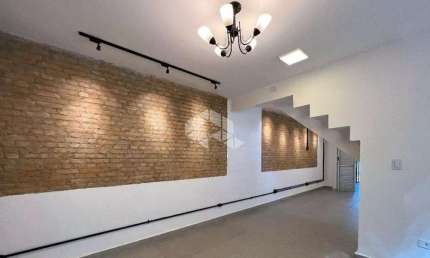 VENDA Casa em Indianópolis com 150 m², 3 quartos sendo 2 suítes, 1 vagas (ou 2 pequenos)