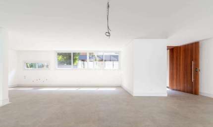VENDA, sobrado em CONDOMINIO FECHADO no Alto da Boa Vista de 367 m², com 04 suítes e 04 vagas de garagem ao lado do metrô