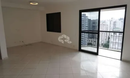 VENDA apartamento em Moema com 102 metros, 3 dormitórios sendo 1 suíte, 2 vagas, lazer