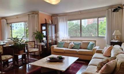 Apartamento a venda no Brooklin com 180m²,4 quartos sendo 1 suite e 2 vagas de garagens