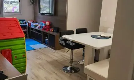 VENDA, apartamento no Morumbi, com 03 dormitórios e 02 vagas de garagem. Próximo ao metro