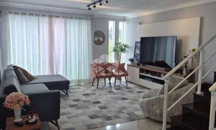Casa à Venda na Mooca - Vila Libanesa | 3 Quartos (1 Suíte) | Quintal com Churrasqueira
