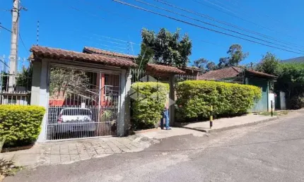 Sobrado com patio  terreno 12 x 15,40 com 184,80 m2 area privativa 3 carros