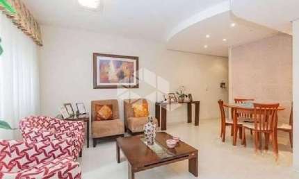 3 dormitórios suite, 1 garagem patio Modernizado 102 m2 area priv 1 quadra Praia de Belas e Tribunais