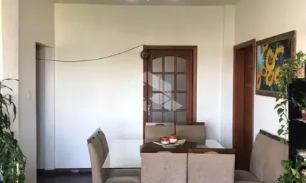 Apartamnto 3 dormitorios com elevador no bairro Floresta