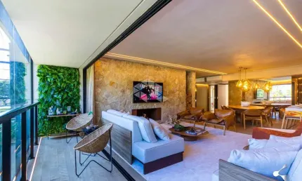 Apartamentos com 98 m2 à 151 m2 privativos, com  2 ou 3 suítes, infra de clube