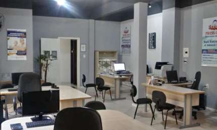 Sala comercial no centro  66 metros ótima localização