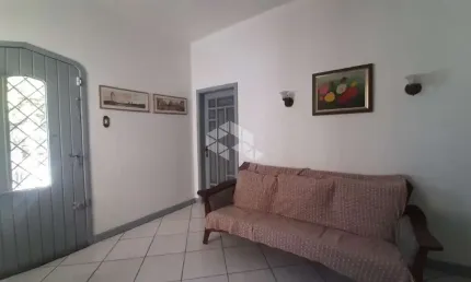 Casa 3 dormitórios no bairro nonoaí  em  porto alegre