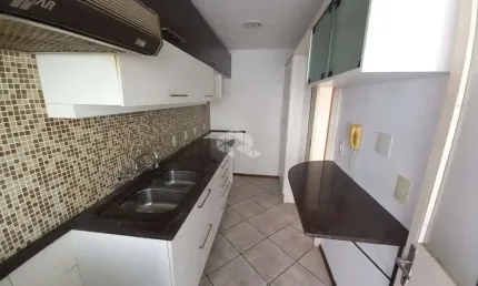 Apartamento de 2 dorm/quartos na cidade baixa com elevador