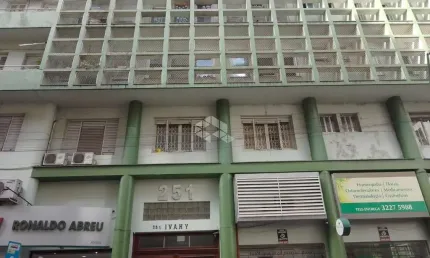Lindo apartamento 3 dormitórios no centro historico de frente ,