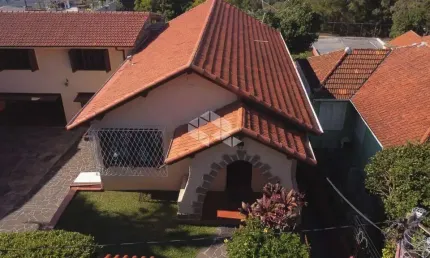 Casa com 5 quartos à venda na Rua General Gomes Carneiro, 1200, Medianeira, Porto Alegre