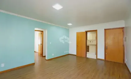 Apartamento 2 dormitórios com suíte, 83,5 m² área privativa, sacada com churrasqueira e vaga de garagem.