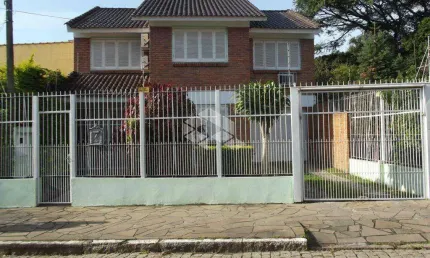 CASA COM 3 DORM/QUARTOS BAIRRO TERESÓPOLIS EM PORTO ALEGRE