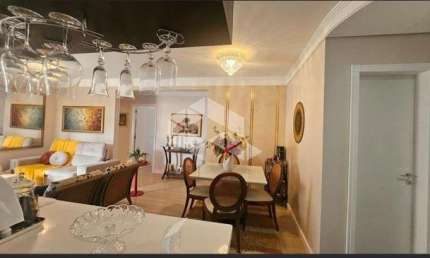 Apartamento mobiliado com 90m2, 2 quartos, 2 banheiros e 1 garagem em Canasvieiras em Florianópolis