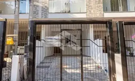 Casa/Sobrado 3 dormitórios no bairro Parque Santa Fé - Porto Alegre