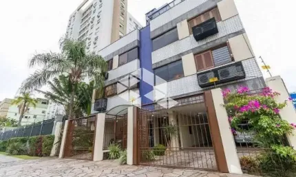 Apartamento 02 dormitórios suite sacada churrasqueira e garagem