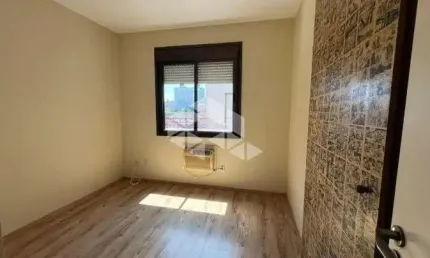 Apartamento com 2 quartos e 64m² à venda em cidade baixa